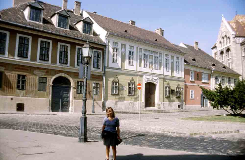 14 - Hungria - Budapest, plaza Becsi-Kapu